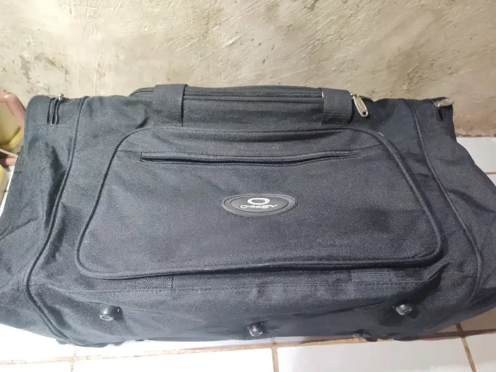 Tas Oakley slempang