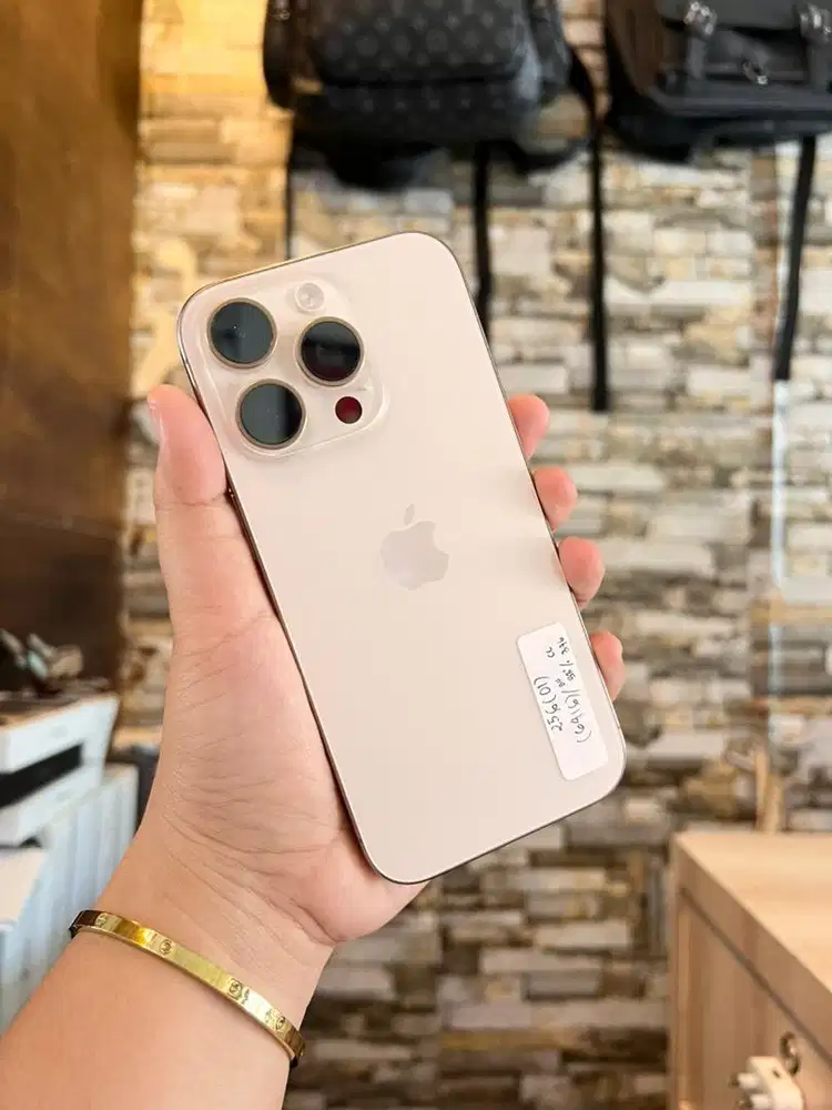 iPhone 16 Pro 256gb Desert Titanium, Second Resmi, Fullset Original.