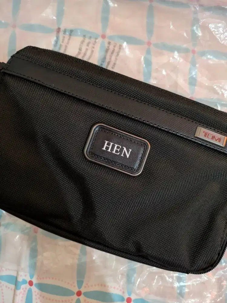 Tumi Clutch Original