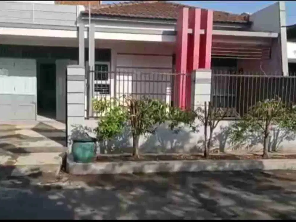 RUMAH GRIYASHANTA MURAH!! Cantik, Dekat UB dan Polinema Siap Huni