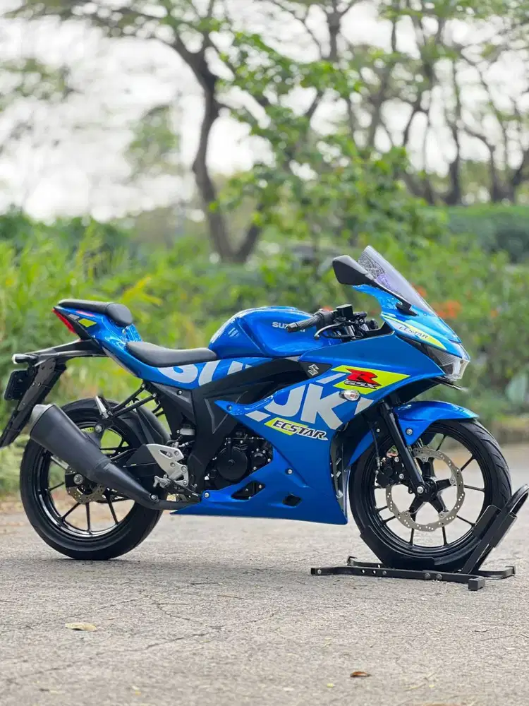 SUZUKI GSX 150R KEYLESS 2022 BIRU KM 5K PAJAK PANJANG SIAP GAS JAUH