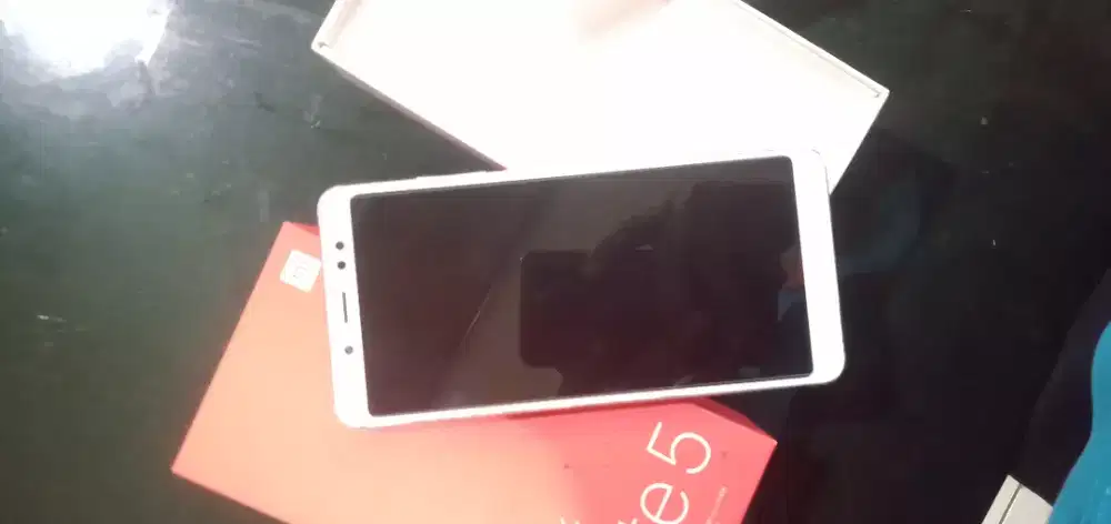 Dijual Hp xiaomi Redmi Not 5 Ram 3/32