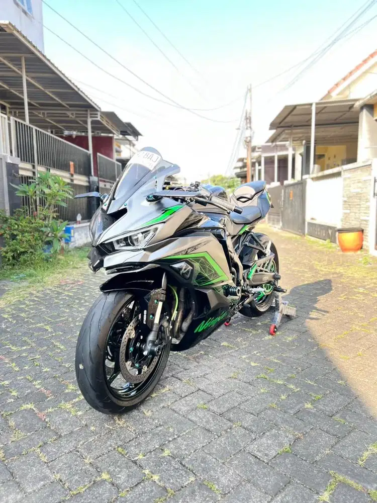 Kawasaki ZX250R SE ABS QS Tahun 2023