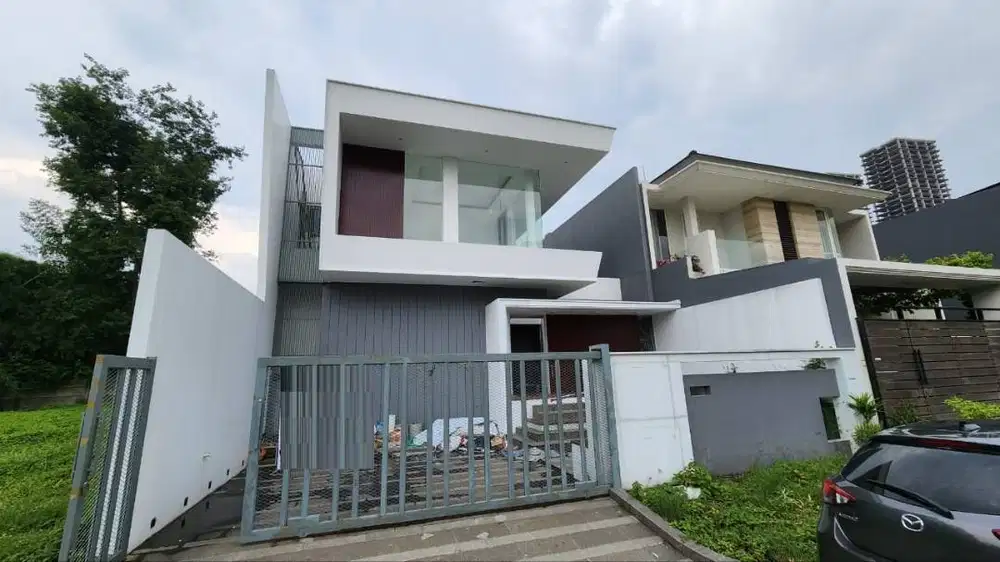 Dijual Rumah Baru Gres di Imperial Golf Pakuwon Indah Ada Kolam Renang