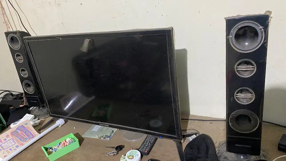 JUAL LCD POLYTRON MATI LAYAR 32in