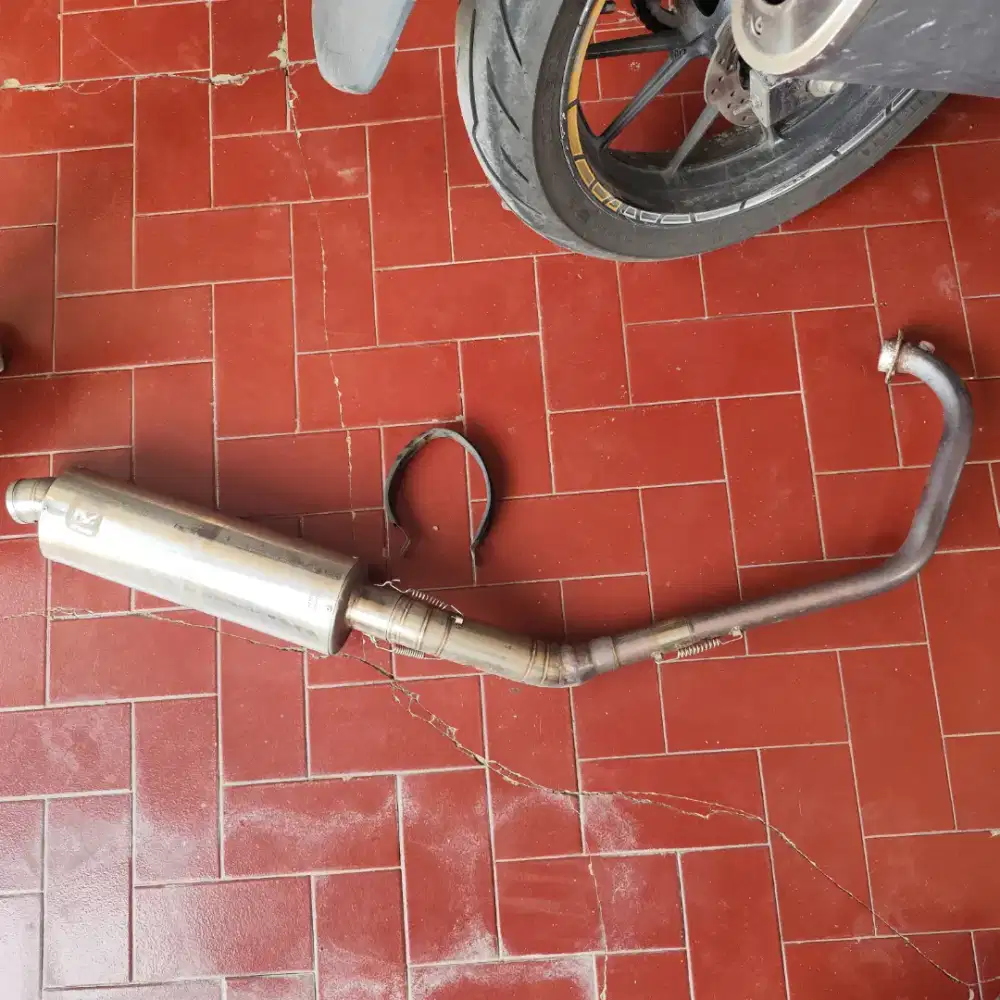 Kenalpot knalpot gsx 150
