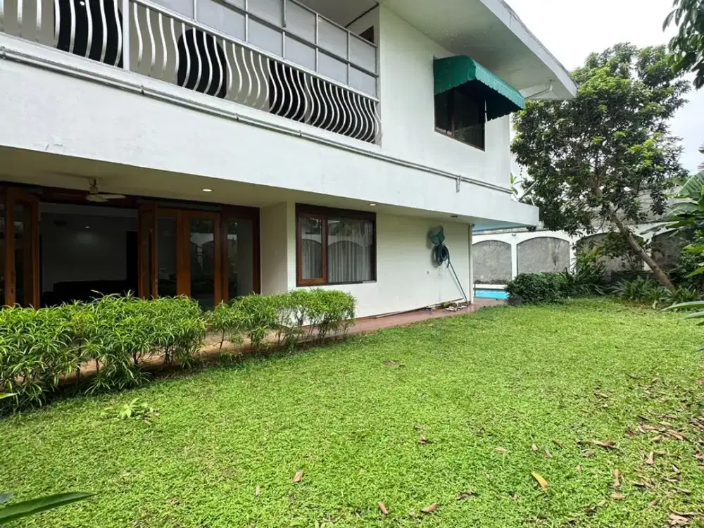 Dijual Rumah Besar Luas 2 Lantai Lokasi Strategis Dekat MRT Cipete Raya Tuku dan Lotte Mart Fatmawati di Cilandak Jaksel Rn-18188