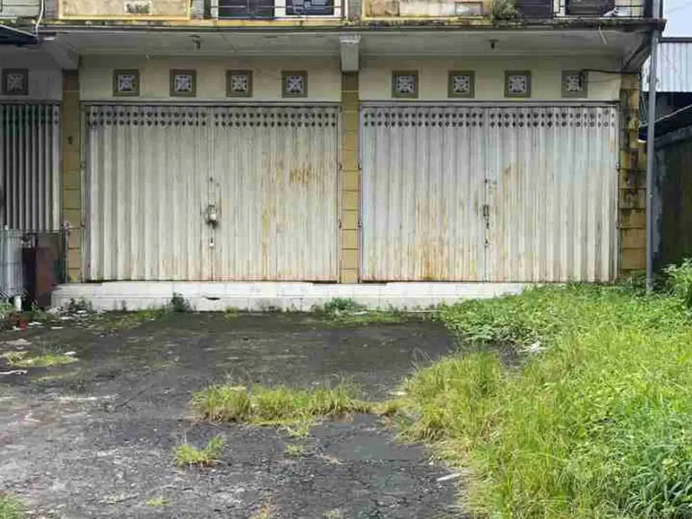 Di Jual Ruko 2 Lantai + Tanah Pingir Jalan Utama Tabanan
Terletak di JL. Ir Soekarno, Desa Dauh Peken, Kec. Tabanan,  Kabupaten Tabanan, Provinsi Bali.Spek:
Luas tanah 449m2 dan Luas Bangunan 322m2
Luas bangunan masing-masing 161m2
PDAM
Listrik PLN 
Carpo