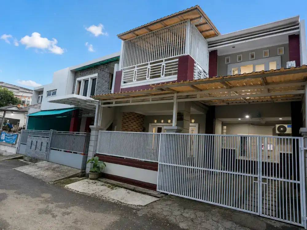 Rumah 2 lantai siap huni di Griya Loka BSD City