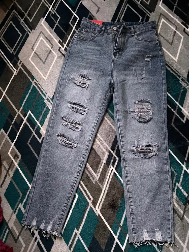 Jeans sobek size L