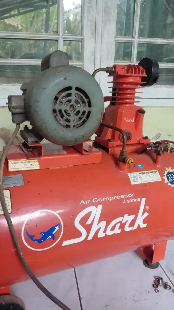 Kompresor shrak 1/2hp tabung 65 liter