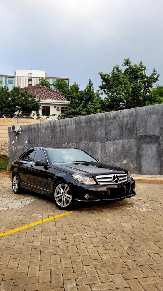 Mercedes benz Mercy C200 CGI Avantgarde W204 2012