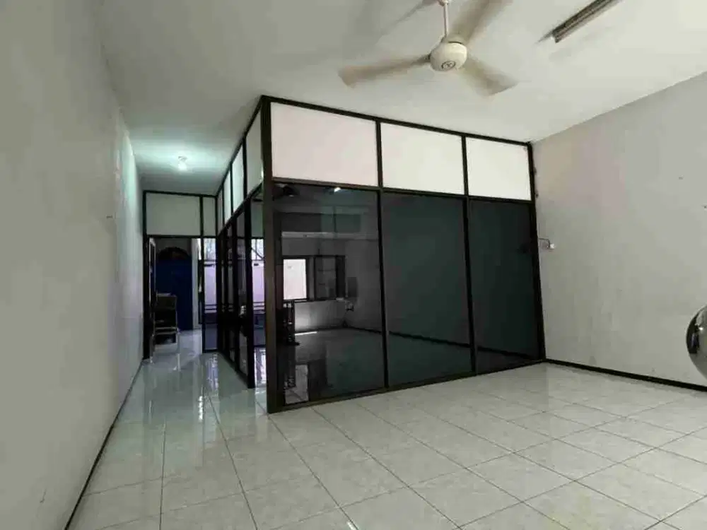 Disewakan Ruko 2 LT Siap Pakai di Darmo Park Mayjend Sungkono