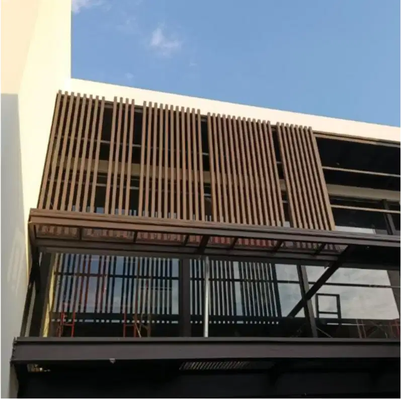 Tim Pemasangan / Tukang (Pekerja Kontruksi Bangunan)