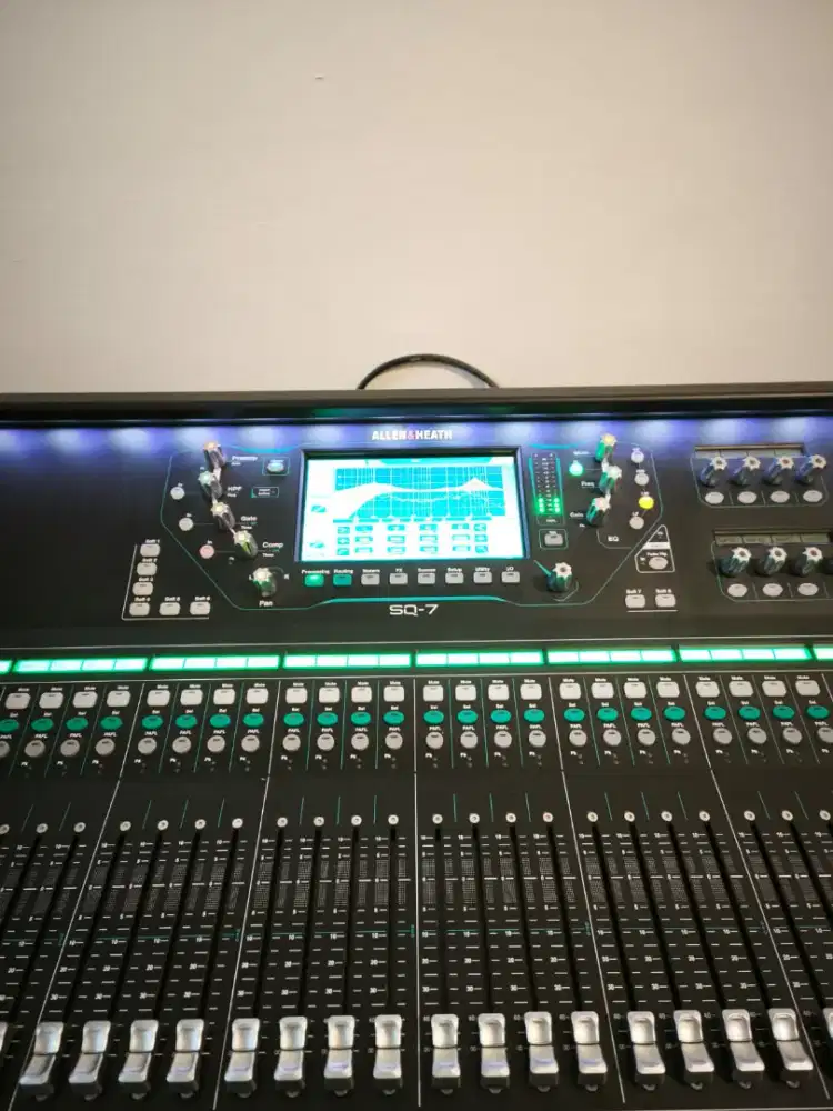 Jual Mixer Digital Allen & Heath SQ7 & Hardcase