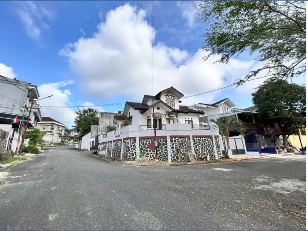 DIJUAL RUMAH BALIKPAPAN BARU BB SIAP HUNI LOKASI STRATEGIS