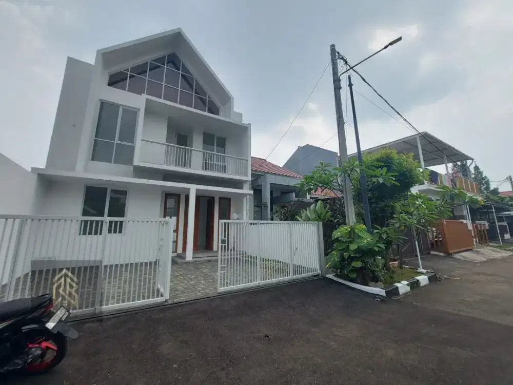 Rumah Baru Siap Huni di Komplek Tanjungsari Asri Antapani Akses cepat ke Jl. Arcamanik & Soekarno Hatta Bandung