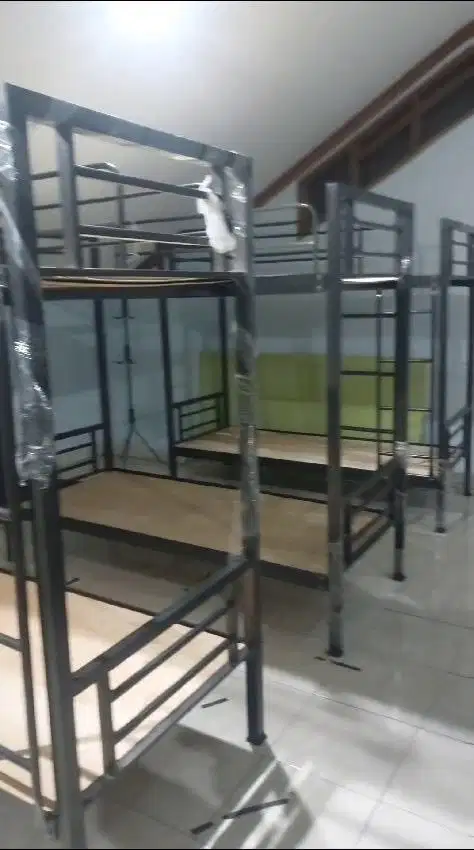 DIJUAL BUNKBED BESI