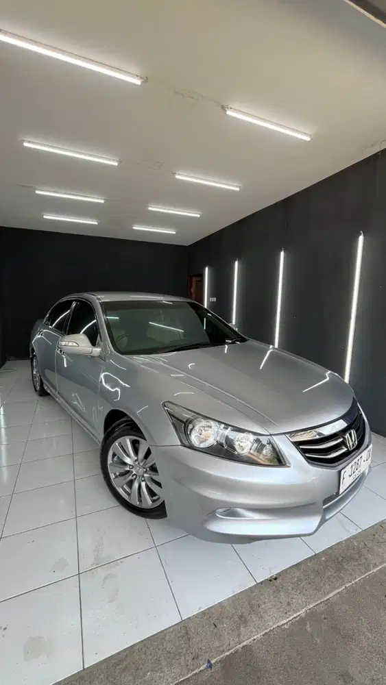 Honda Accord 2011 Bensin