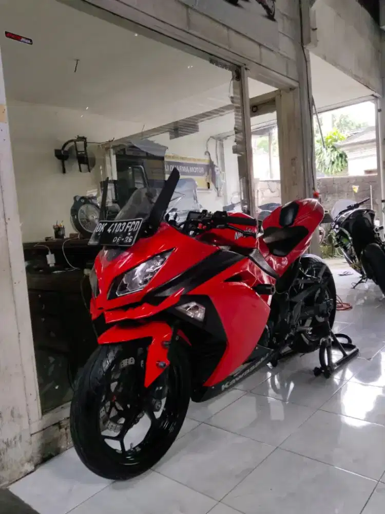 Ninja fi 250 CC thn 2015 cash. Bali dharma motor