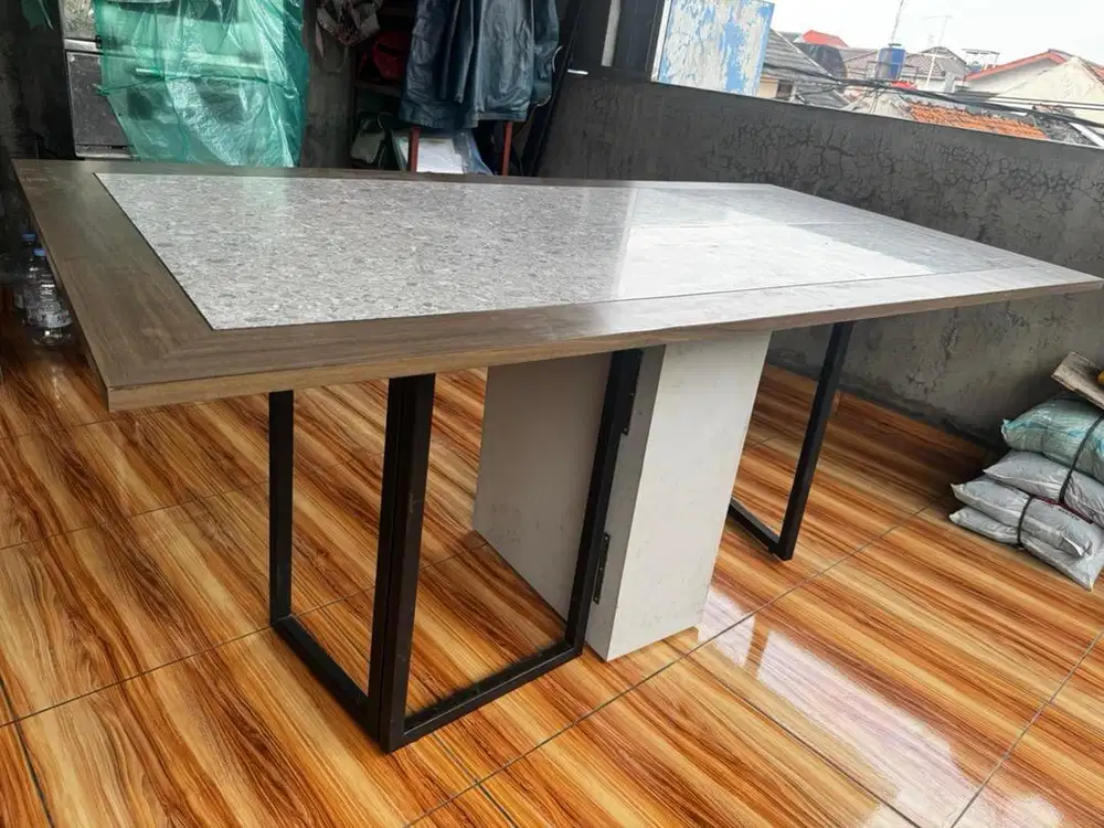 MEJA MAAKAN / MEJA KERJA / MEJA KANTOR (SECOND) (KONDISI BAGUS)