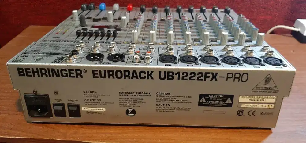 Mixer Behringer EURORACK UB 1222FX-PRO