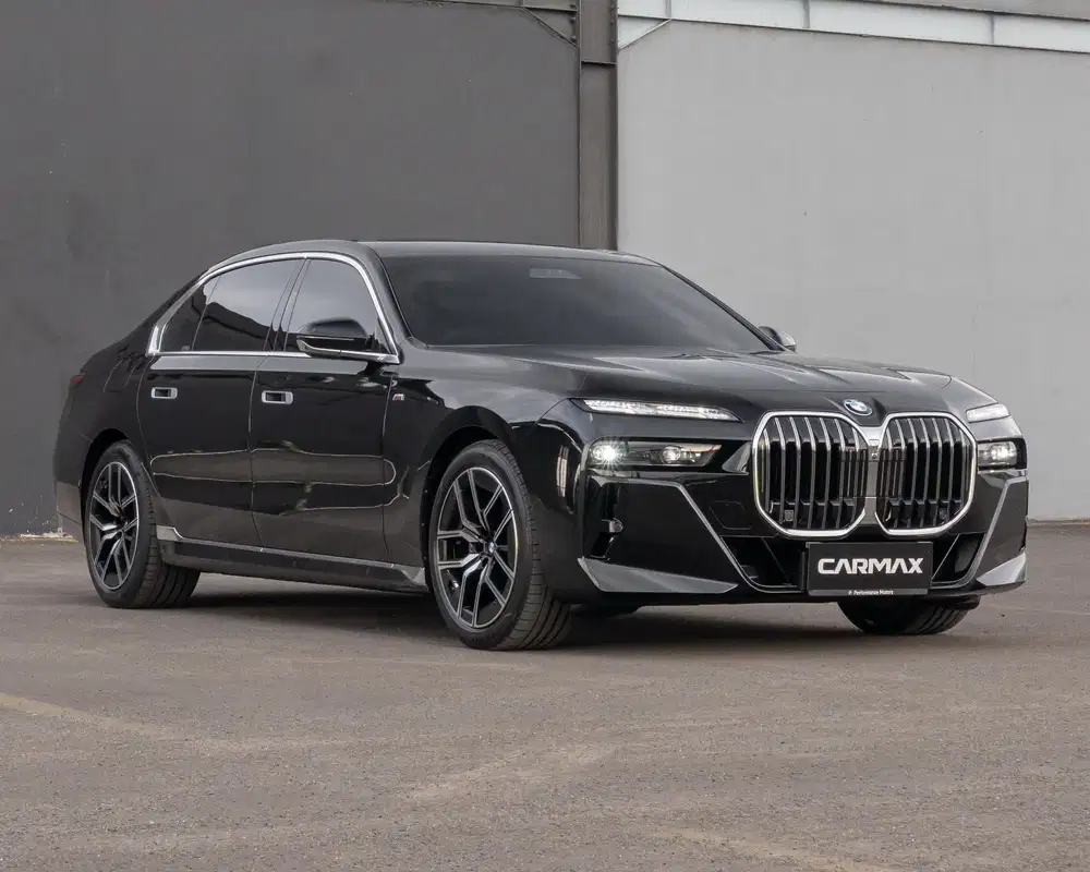 BMW 735i M-Sport 2023