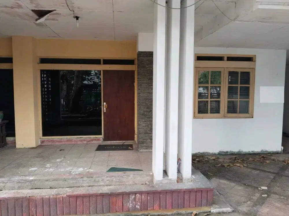RON.A2549 RUMAH PUCANG ANOM TIMUR SURABAYA LOKASI TENGAH KOTA MURAH