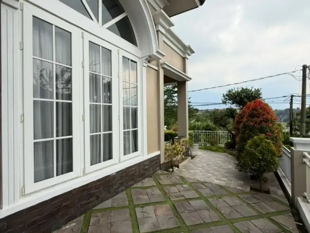 DIJUAL RUMAH MEWAH CIMAHI SELATAN PERUMAHAN SANGHYANG PANCANAKA HILLS FURNISH