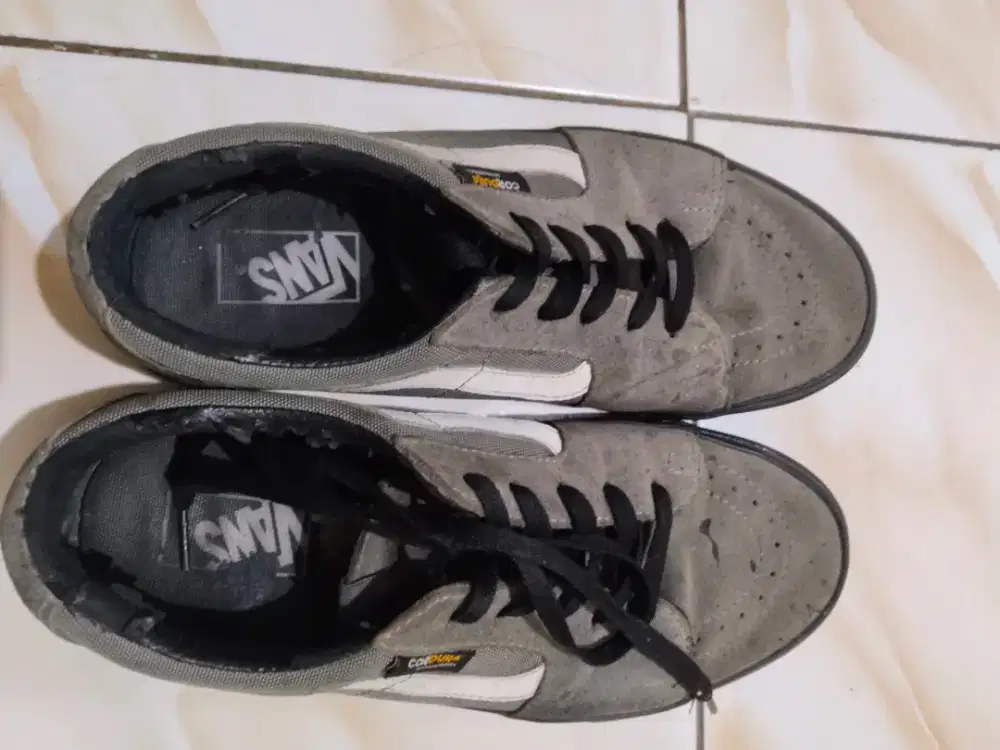 Vans cordura size 42