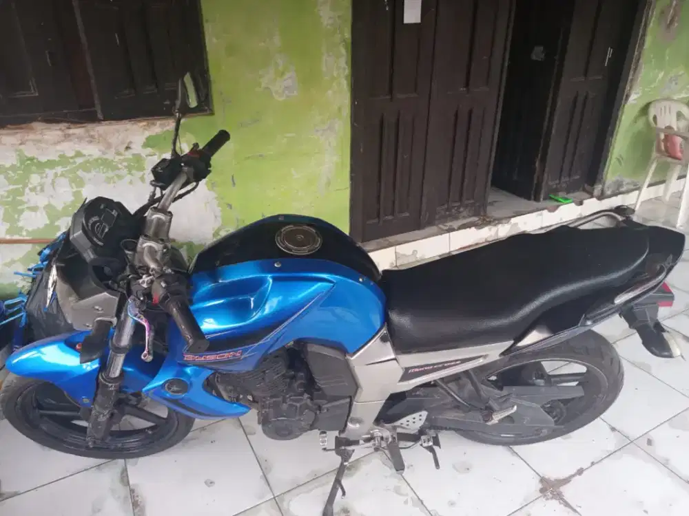 Byson bison THN 2012 plat B jakarta