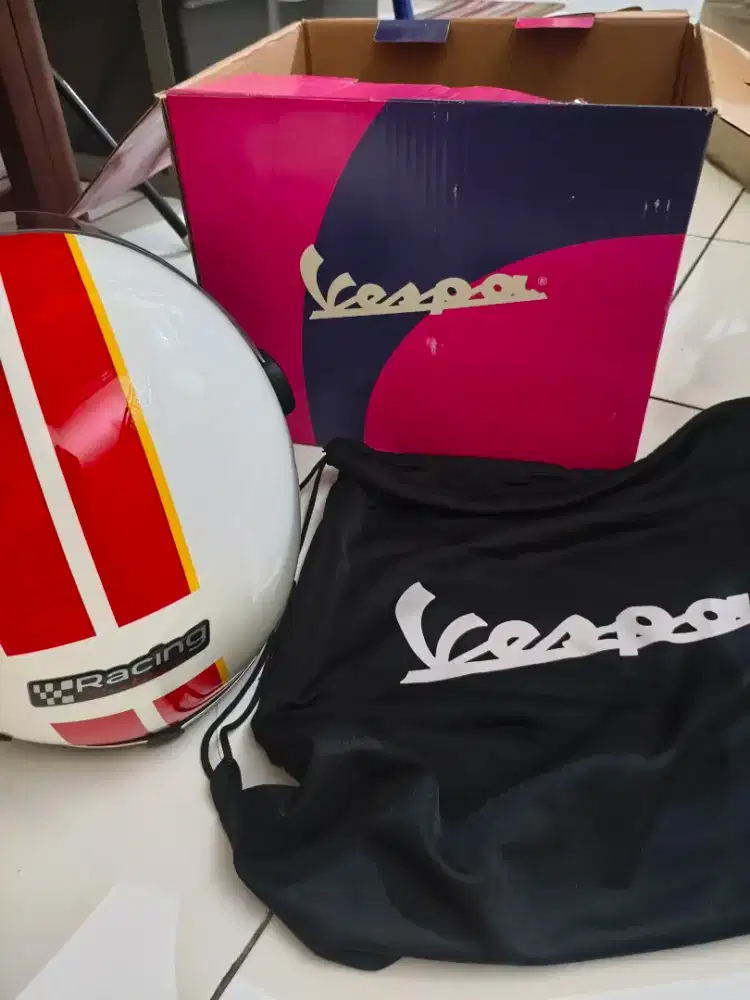 Helm Vespa Racing Sixties White