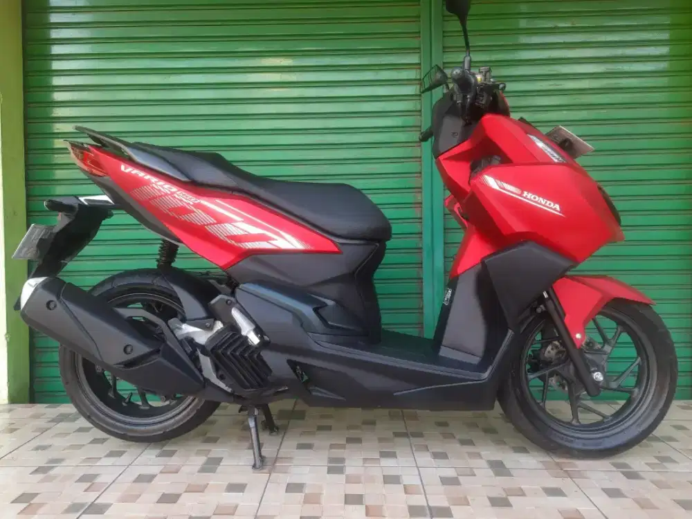 Honda vario 160 CBS tahun 2025 km 4000
