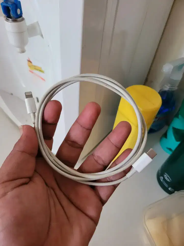 Charger ori iphone 20 watt