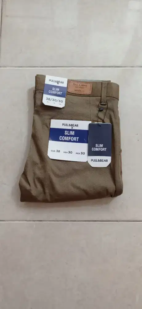 Celana Chino Panjang pria slimfit original. warna army kecoklatan