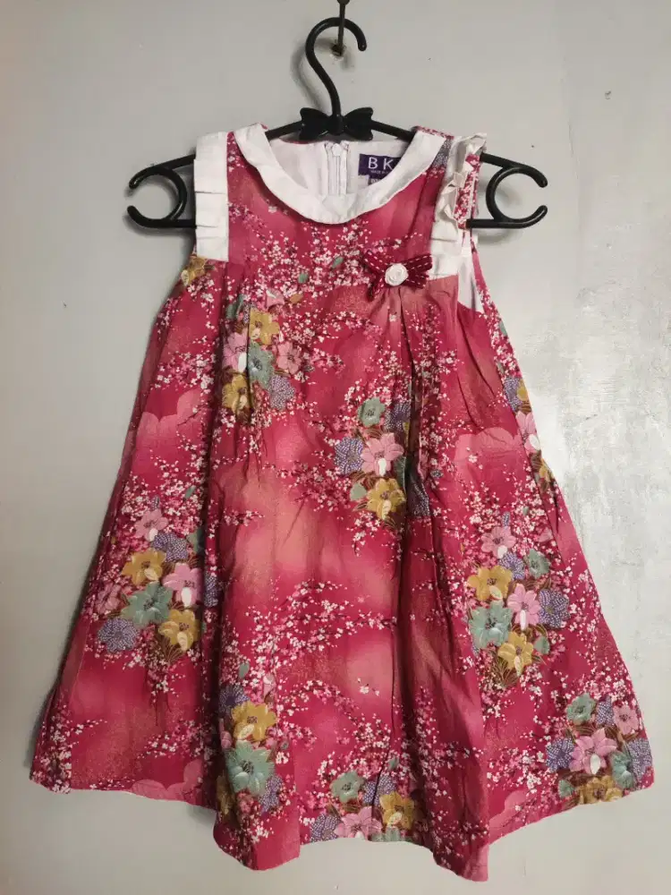 Dress anak preloved konsisi masih bagus