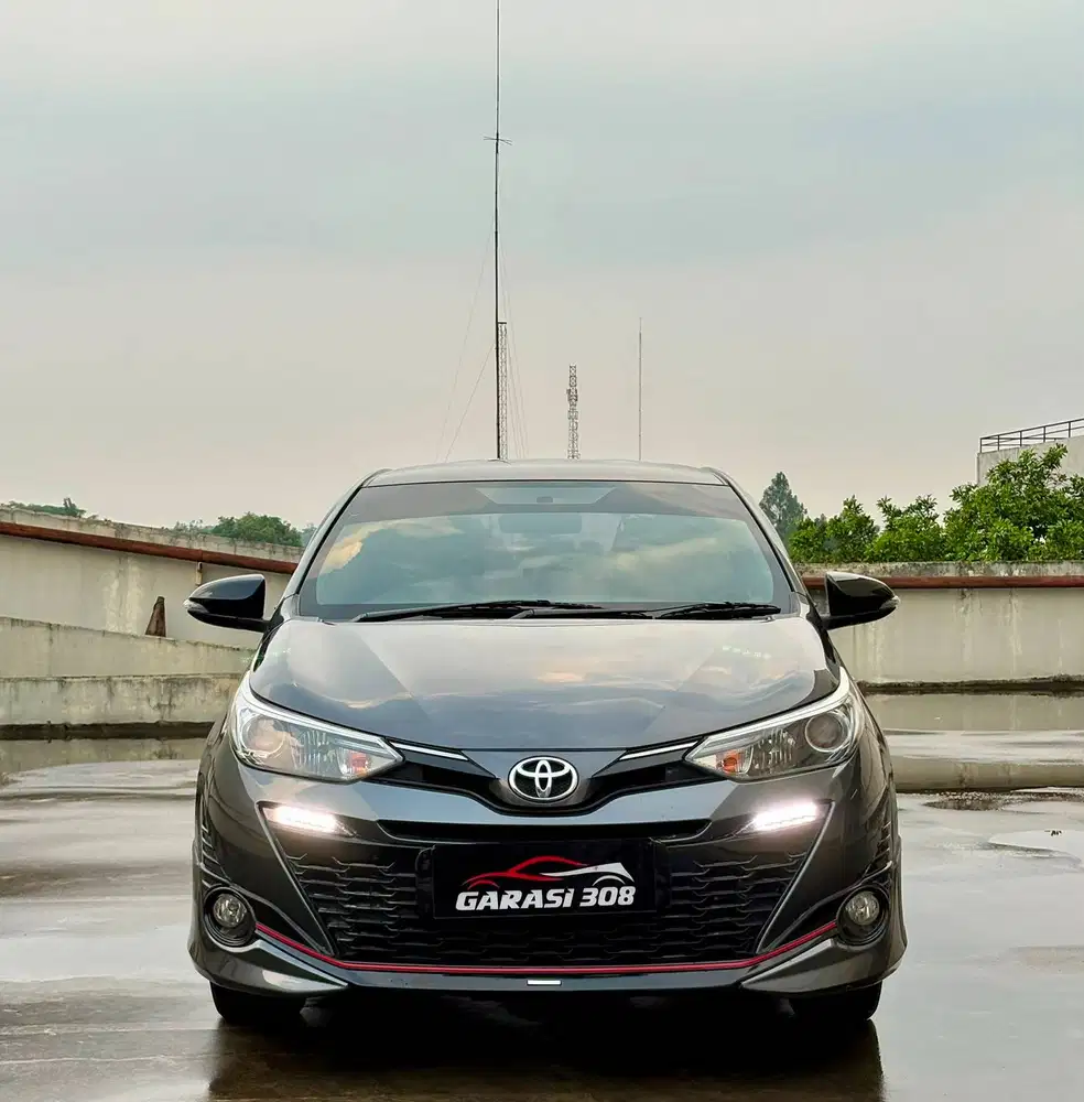 Toyota Yaris 1.5 S TRD Sportivo AT 2018 Abu Abu