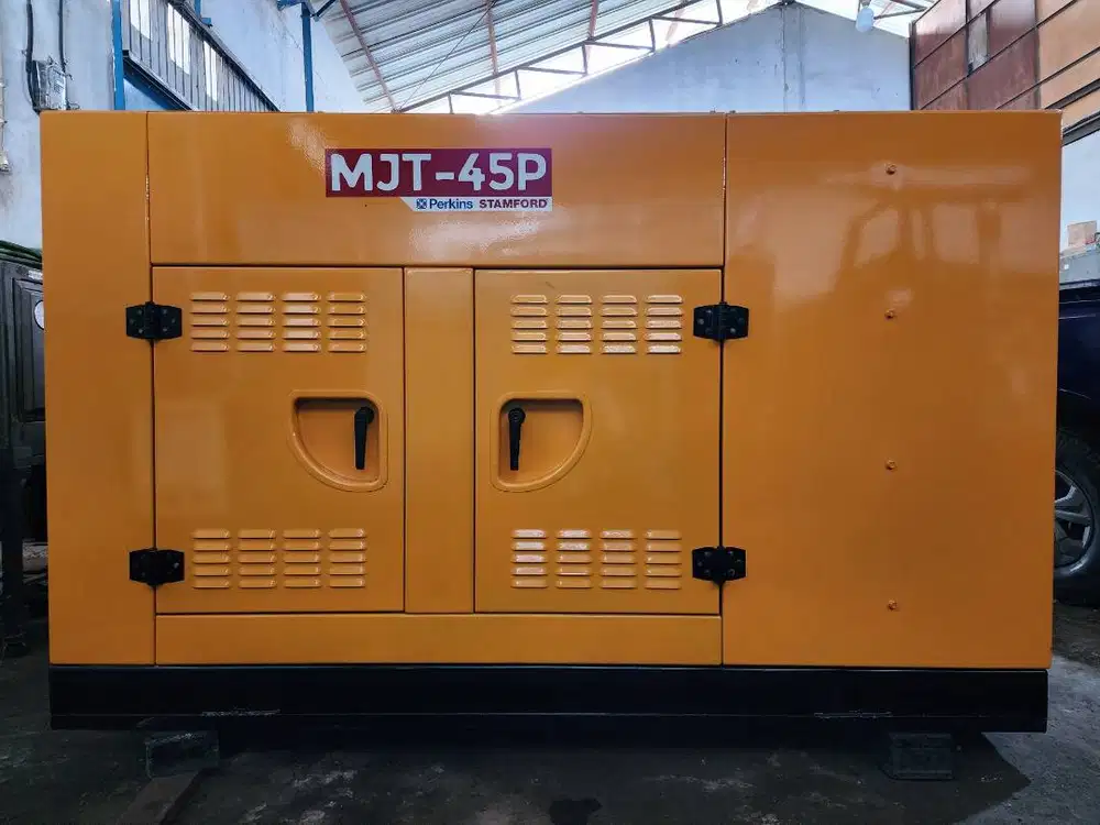 Genset Perkins 45 KVA Silent