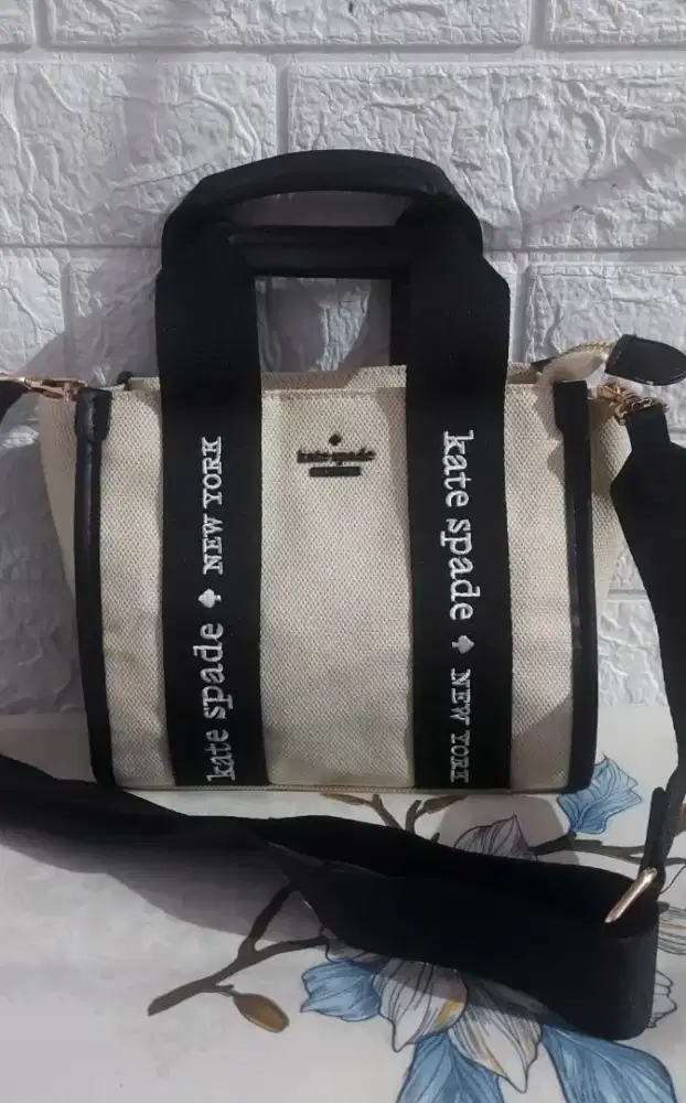 Tas tangan selempang K4tespade