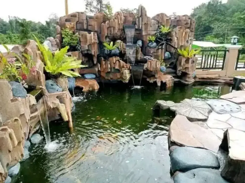 Kolam Relief nuansa alam