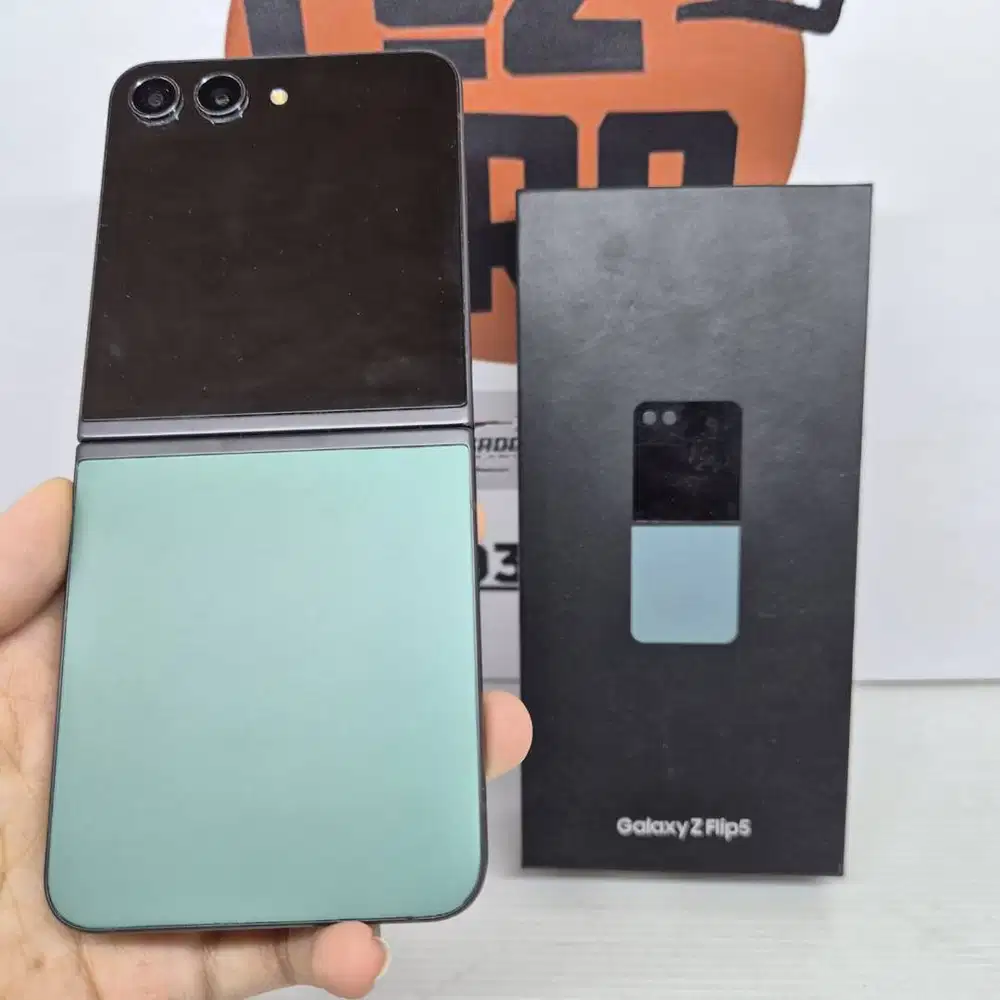 SAMSUNG GALAXY Z Flip 5 8/512GB Exclusive GREEN Fullset No Minus