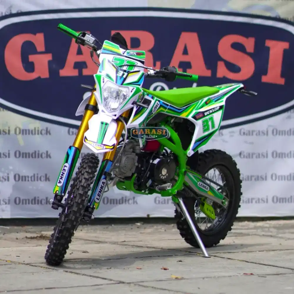 MEDIUM TRAIL LENKA 31L 125CC MANUAL KOPLING
