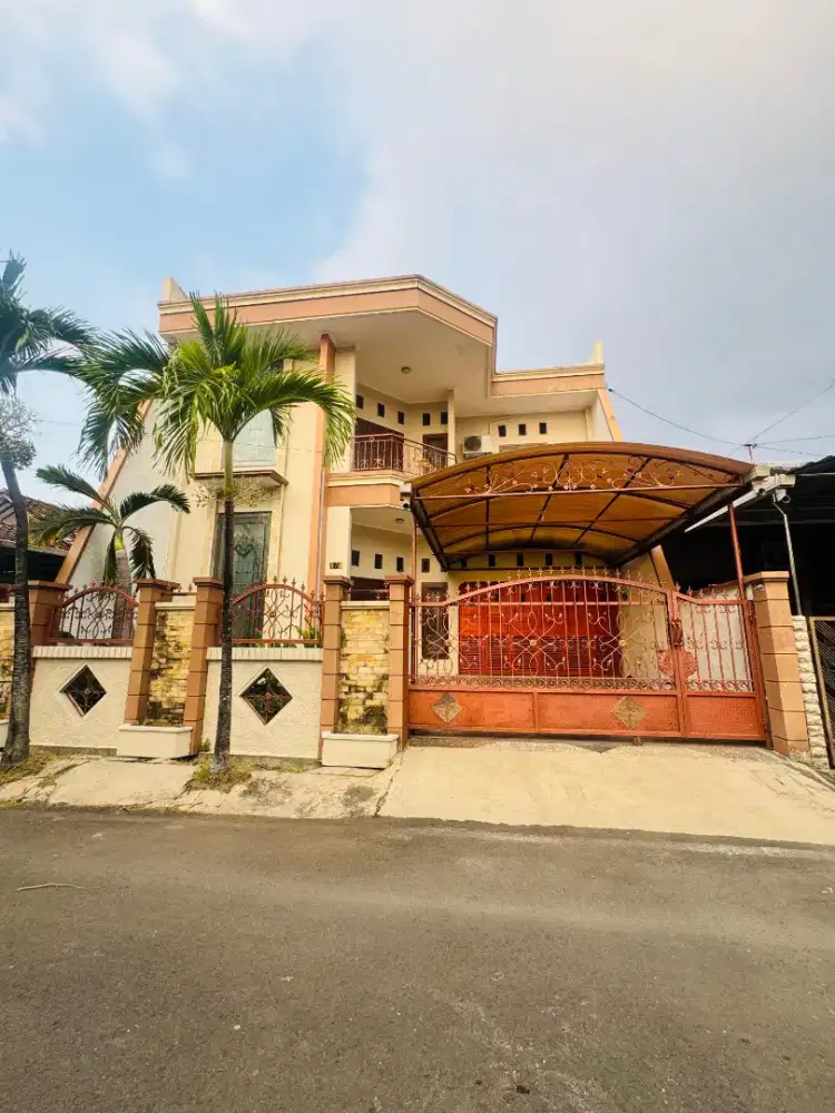RUMAH BAGUS SIAP HUNI SHM READY TENGAH KOTA