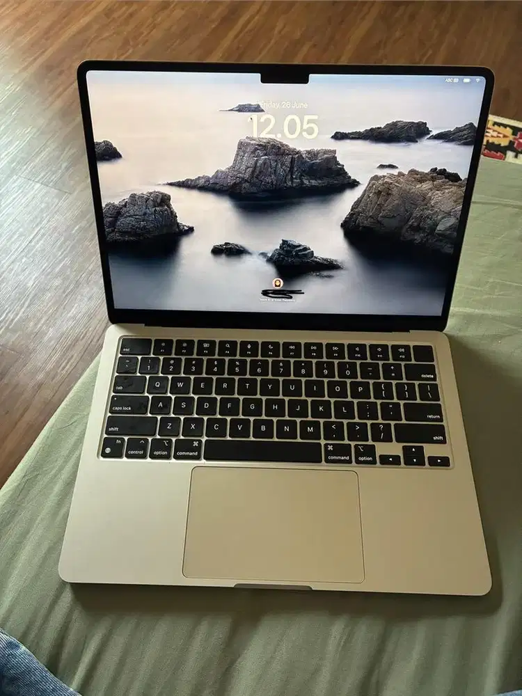 Macbook Air M3 2024 8/256 Starlight
