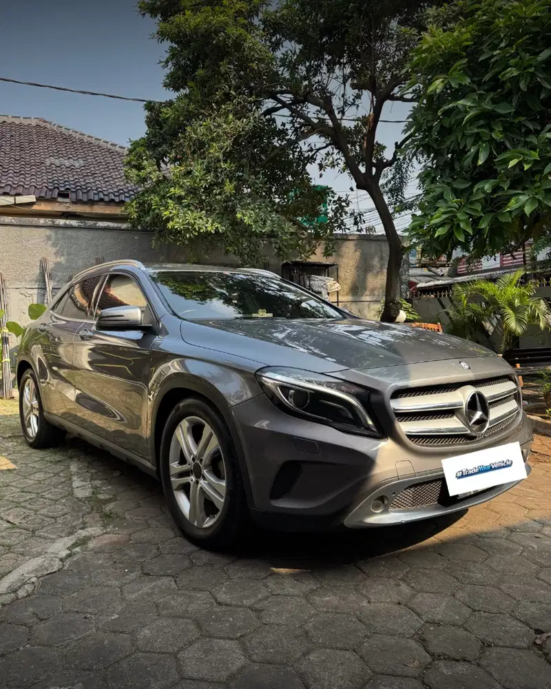 Mercedes Benz GLA 200 AT Turbo