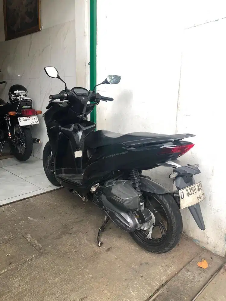vario 150 hitam