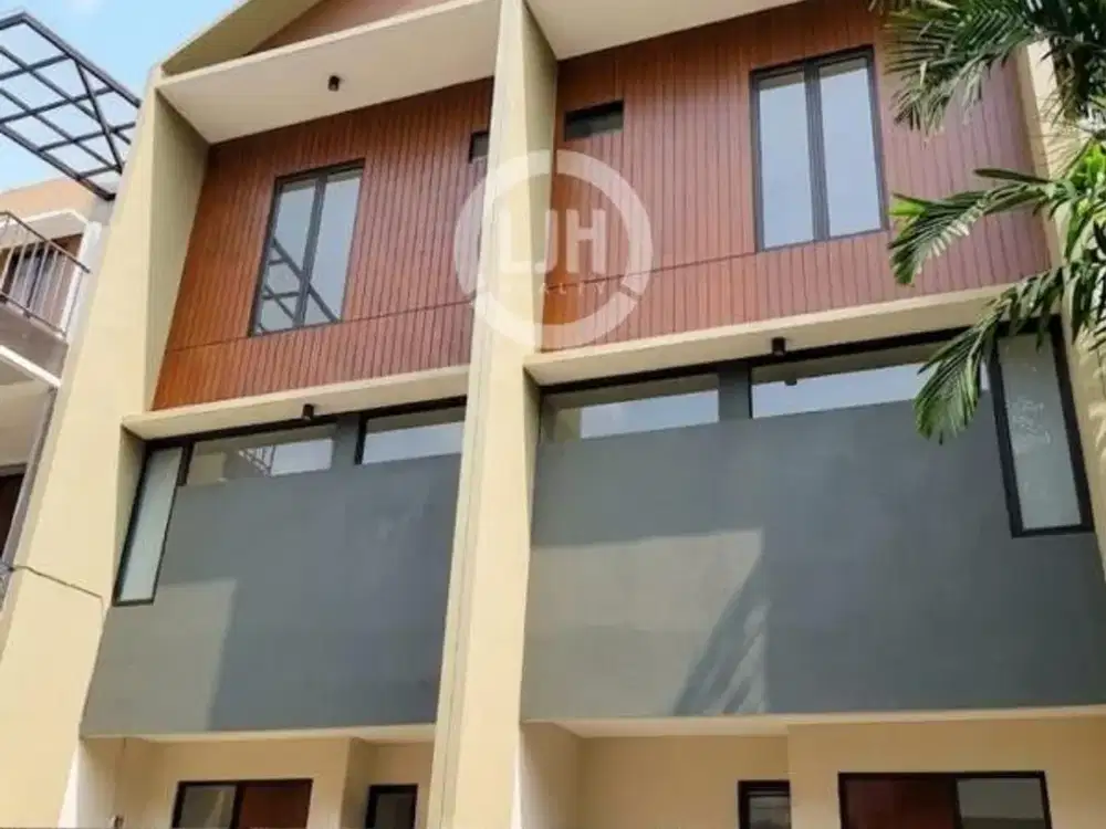 Rumah Dijual di BCS Kelapa Gading Jakarta Utara Brand New