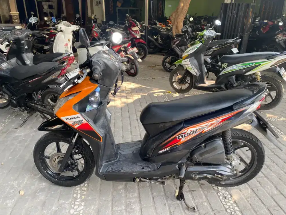 Beat injeksi THN 2014 plat B jakarta