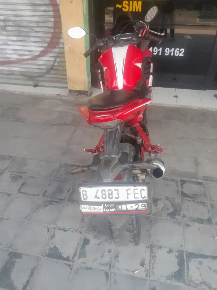 Motor cbr150r sporr
