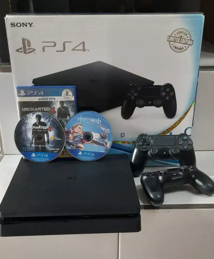 Dijual PS4 SLIM ORI 1TB CUH 22XX SESUAI FOTO